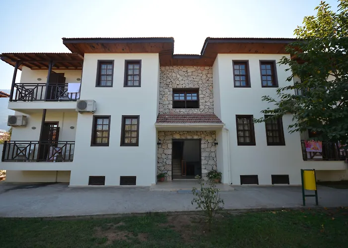 Saray 2* Öludeniz